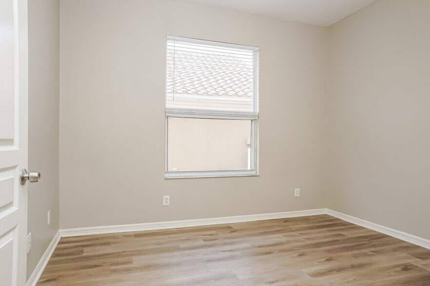 Building Photo - 192 Braemar Ave