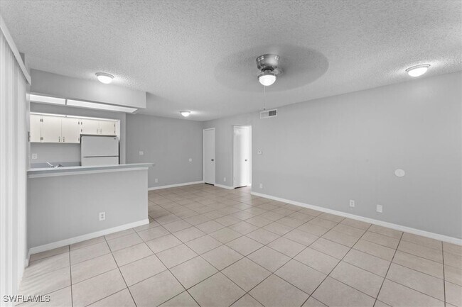 Building Photo - 2033 Rookery Bay Dr