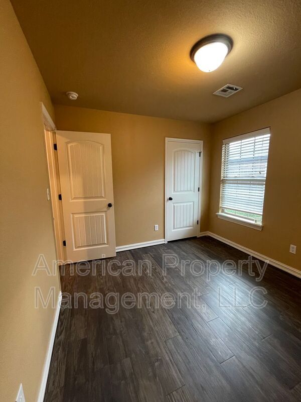 Building Photo - 13046 E 133rd Pl N