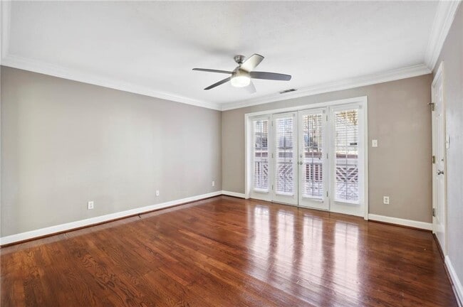 Building Photo - 885 Briarcliff Rd NE