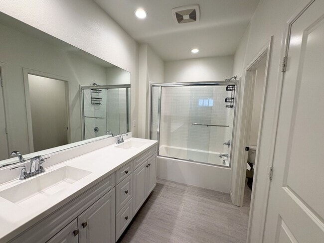 Building Photo - New Construction Condo