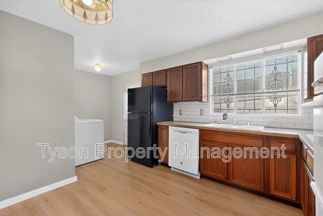 Building Photo - 6701 Zimmerman Ave NE