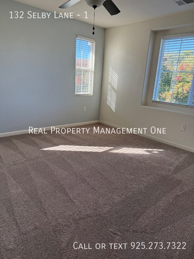 Building Photo - 132 Selby Lane