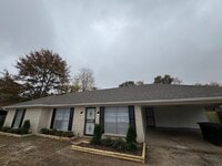 Building Photo - 7929 Steven Franklin Dr