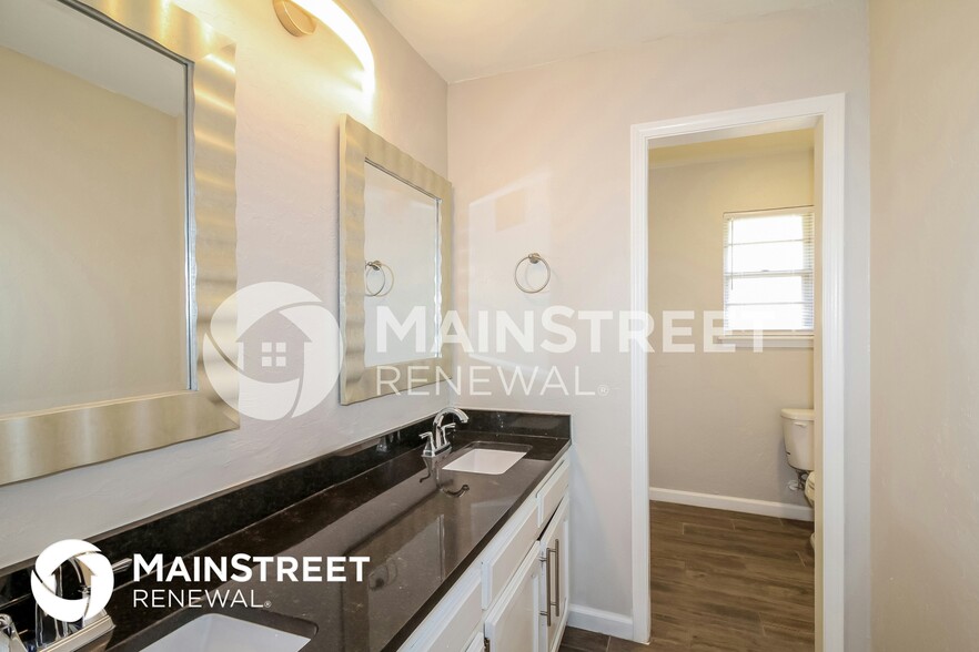 Building Photo - 2613 SW 90th St