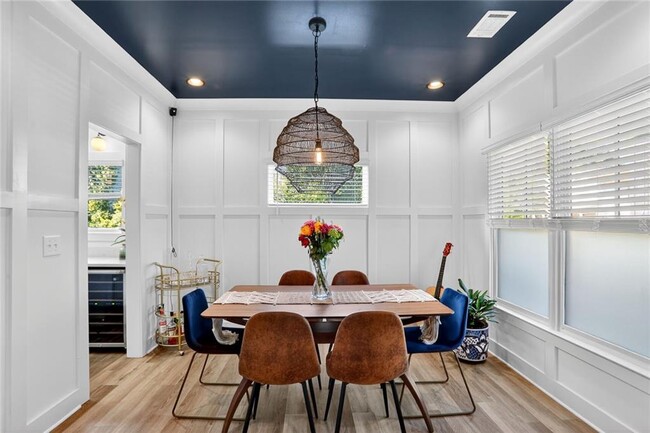 Building Photo - 1170 Moton Ave SW