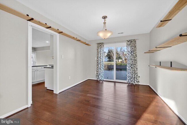 Building Photo - 12592 Rock Ridge Rd