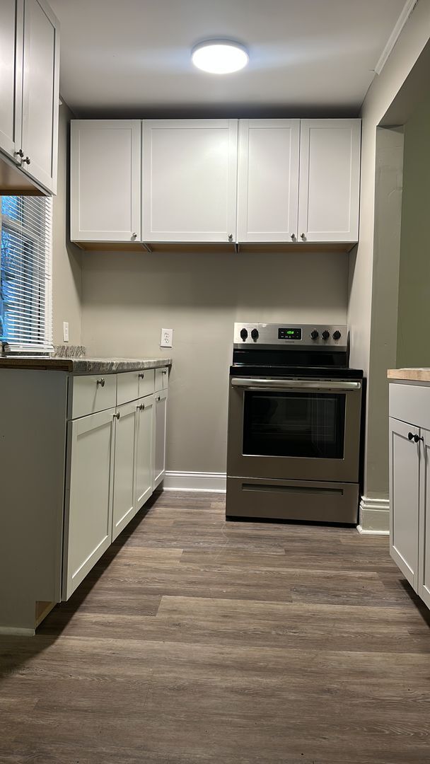 Building Photo - 432 Chestnut St