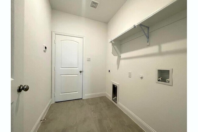 Building Photo - 2818 Diamondback Dr