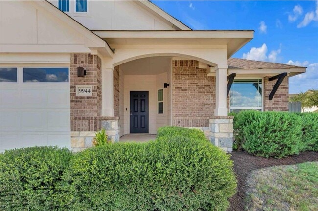 Building Photo - 9944 Comely Bnd