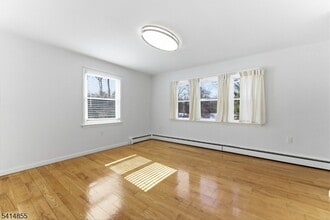 Building Photo - 549 Ewing Ave