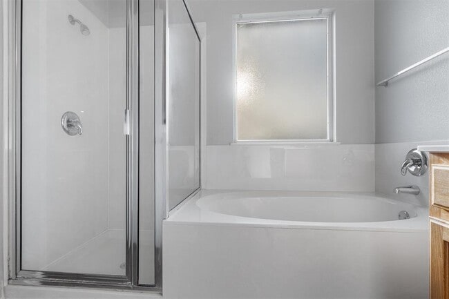 Building Photo - 14508 Spearmint Tea Trail