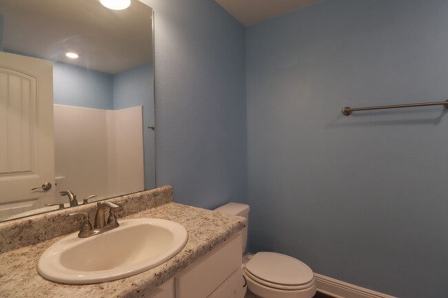 Building Photo - 16509 Lexington Ct