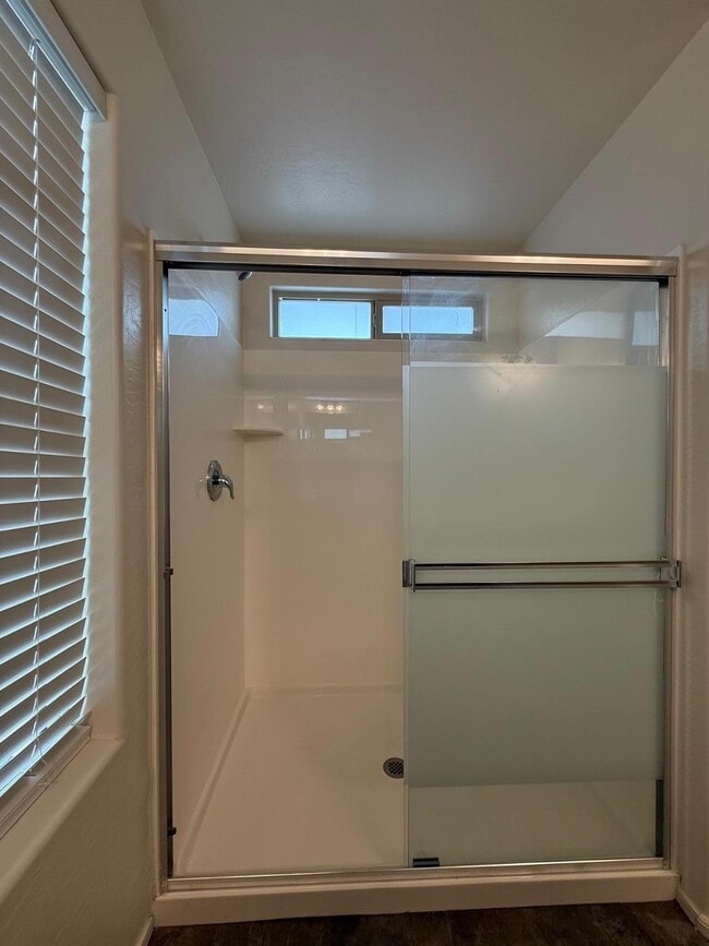 Building Photo - 16579 W Jenan Dr