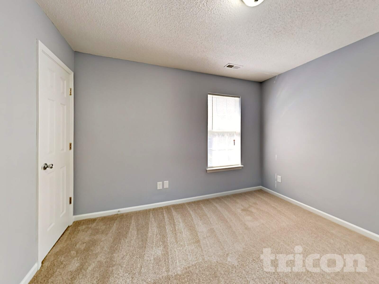 Building Photo - 2672 Thistle Brook Dr
