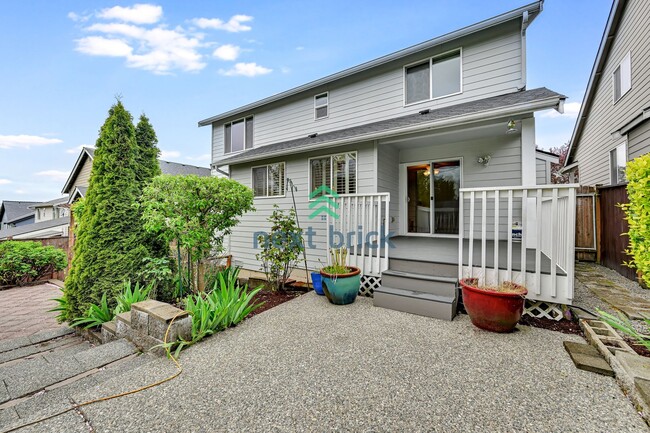 Building Photo - Beautiful 3 Bed, 2.5 Bath Parkside Home – ...