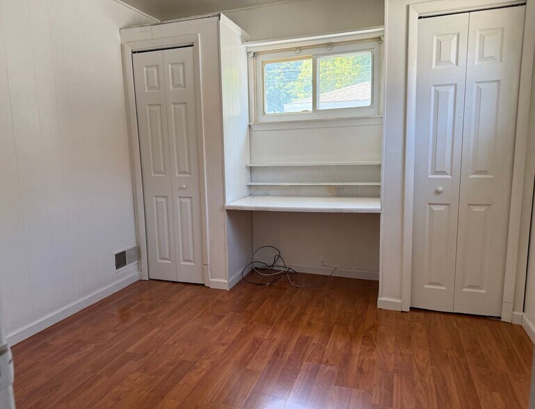 Building Photo - 4810 Campbell St
