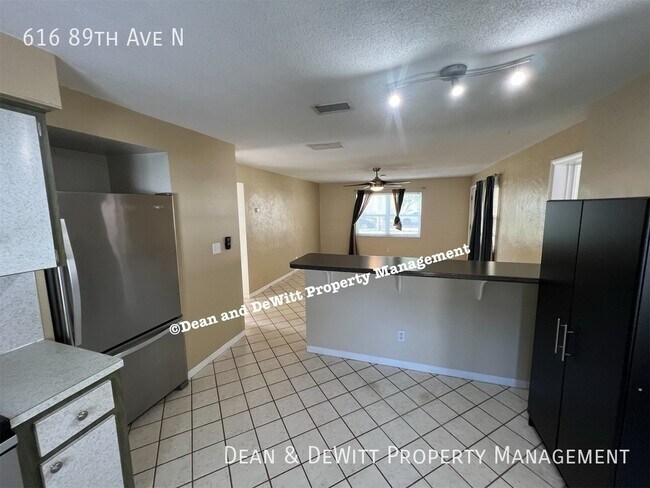 Building Photo - 616 89th Ave N