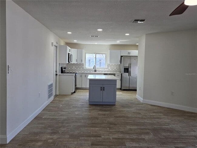 Building Photo - 9629 Morehead Ln