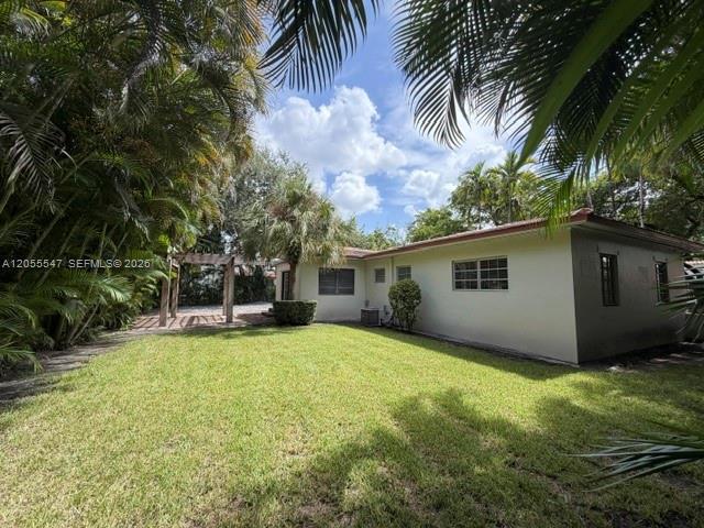 Building Photo - 828 Lorca St