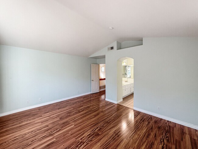 Building Photo - Bright & Spacious 4B/3BA Scripps Ranch Home - New AC, Hardwood Floors, Backyard!