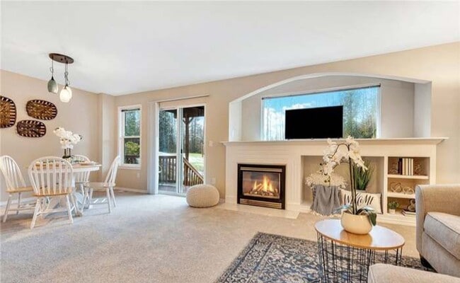 Building Photo - Available NOW - 3bd Home on Gleneagle's 14...