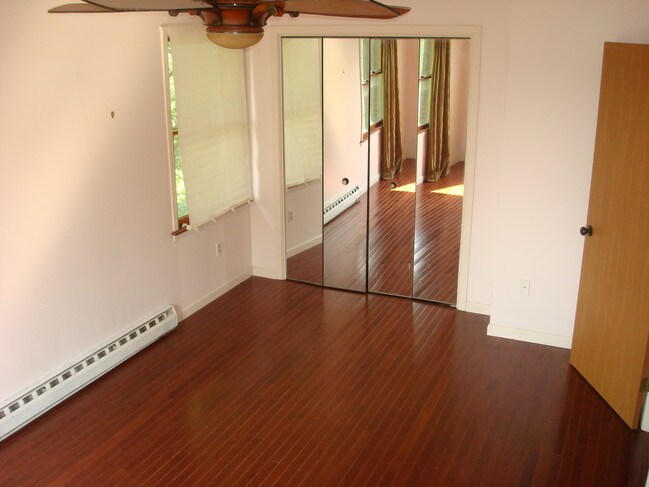 Building Photo - 1528 Blue Course Dr