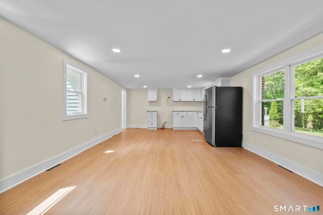 Building Photo - 173 Elm Hill Rd