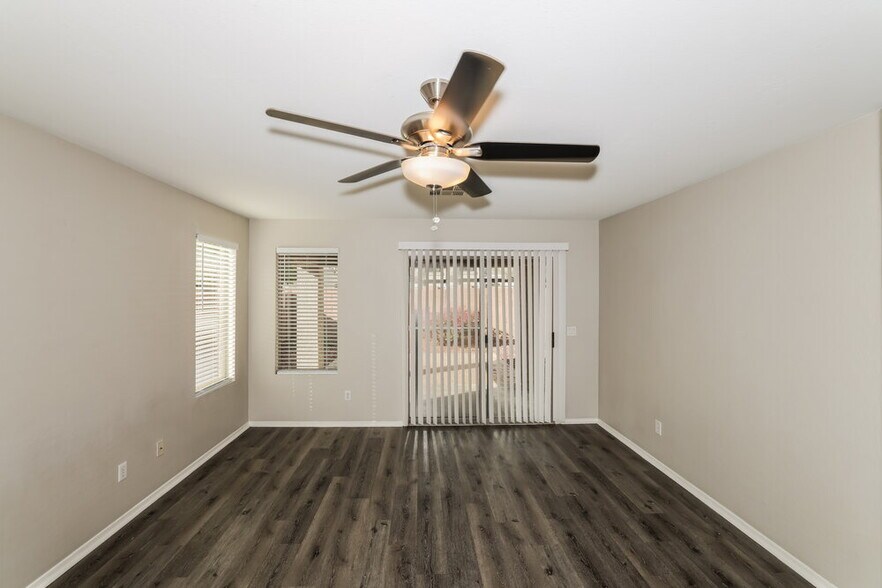 Building Photo - 16634 N 153rd Dr