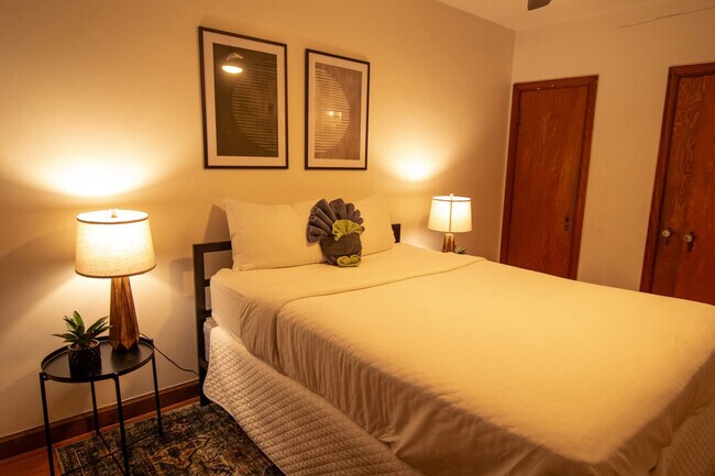 Building Photo - 1514 16th St SE