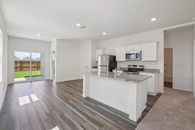 Building Photo - 2006 Hemingway Cir