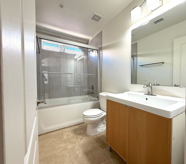 Building Photo - PRICE REDUCED – Fresh Updates in Prime Scottsdale Location!