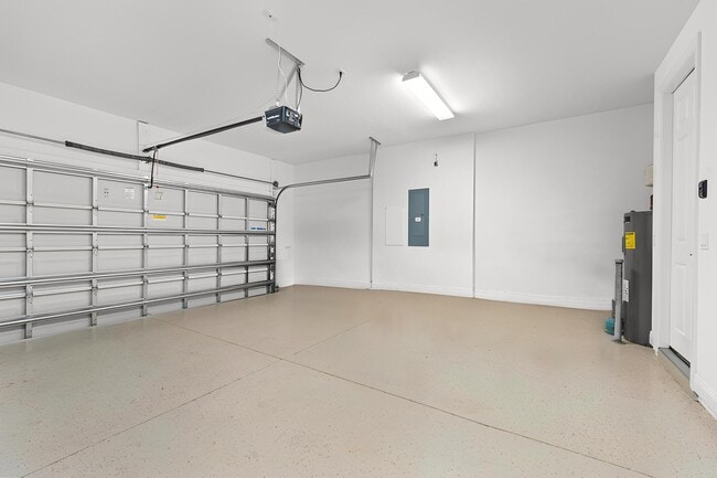 Building Photo - 17132 SW Ambrose Way