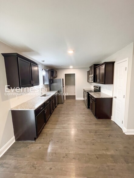 Building Photo - 222 Notgrass Rd