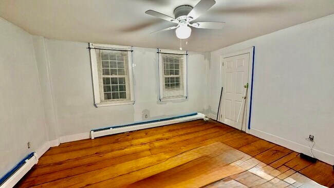 Building Photo - 198 Main St