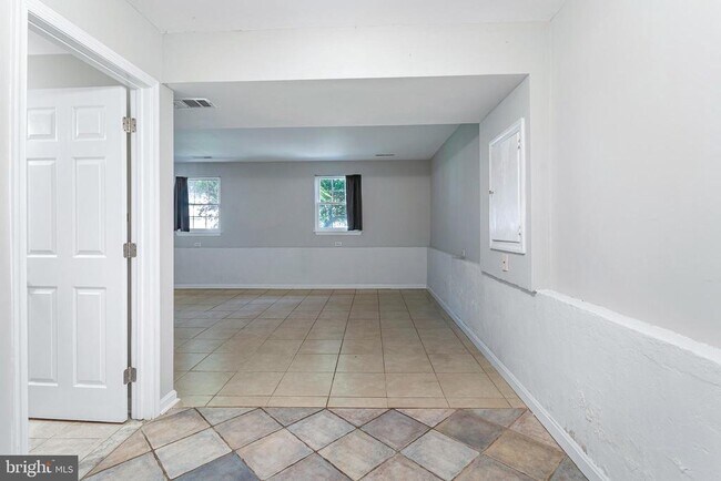 Building Photo - 3525 Norwood Ct