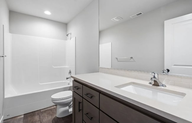 Building Photo - 12101 SE Punch Bowl Fls Ct