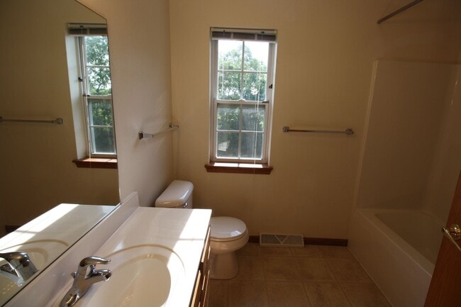 Building Photo - 4219 Owl Creek Dr