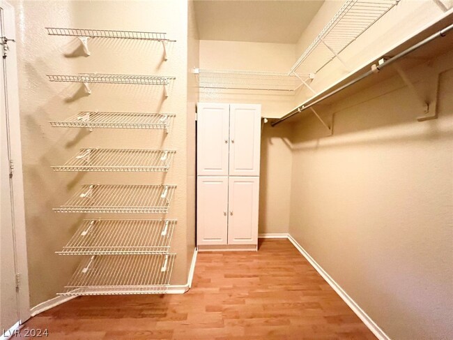 Building Photo - 2985 Panorama Ridge Dr