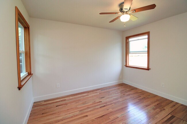 Building Photo - Meticulously Remodeled Milwaukie Bungalow on Large Lot with Gardens & Garage