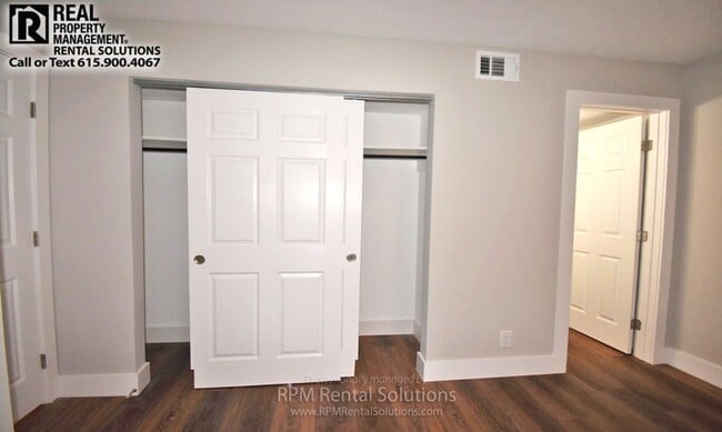 Building Photo - Amazing 2BR Condo off Edmondson Pike/Brentwood! Washer/dryer, 2-car garage, water, lawncare all i...