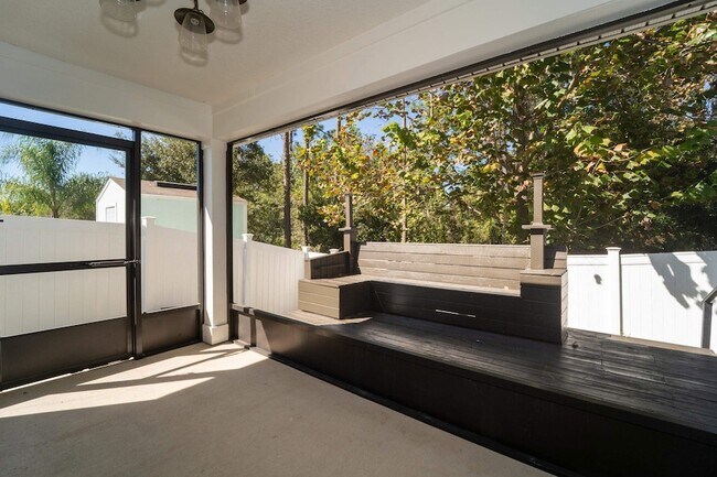 Building Photo - 415 Santorini Ct