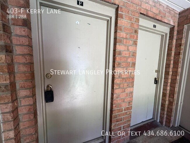 Building Photo - 403 Kerry Ln