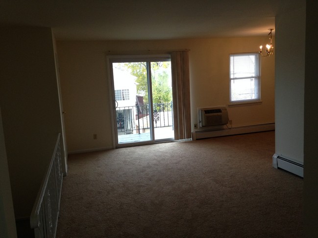 Building Photo - The Heritage Garden Apartments