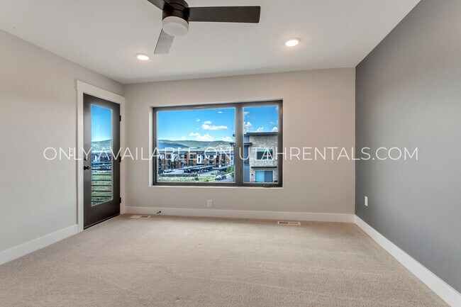 Building Photo - 1360 Gambel Oak Wy