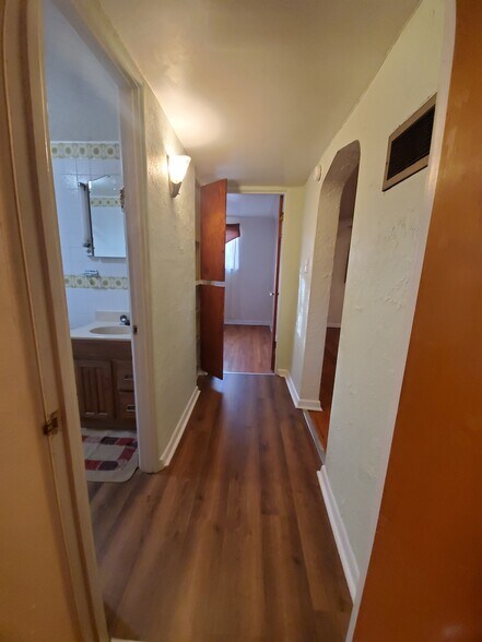 Building Photo - 3948 Julian St