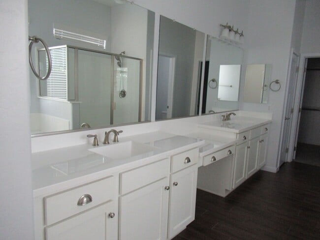 Building Photo - MULBERRY