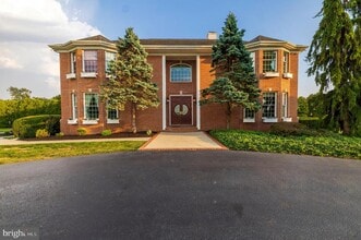 Building Photo - 665 Landis Ave