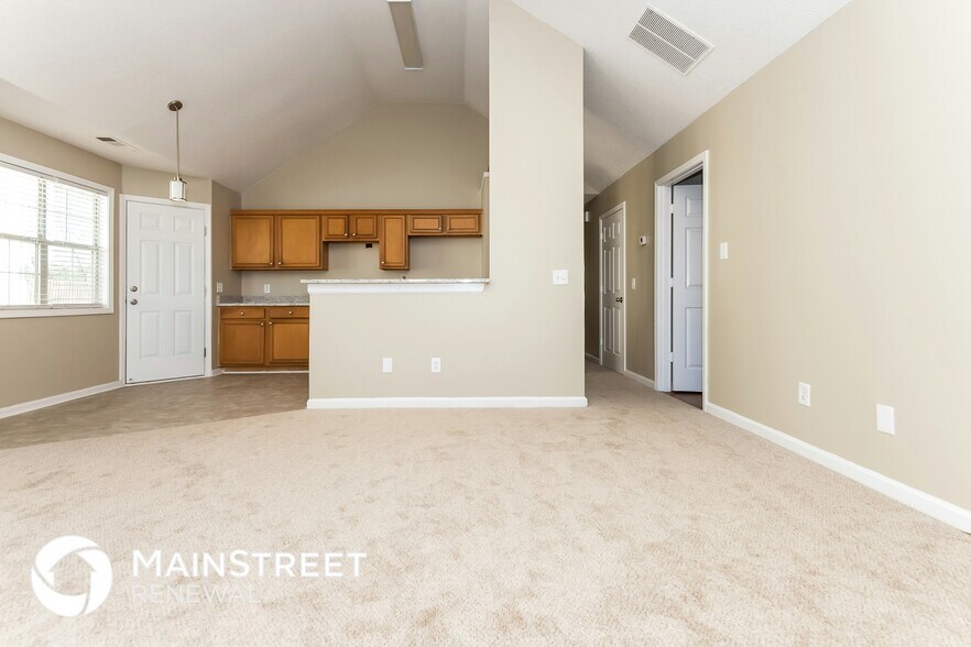 Building Photo - 3675 Sapphire Ct