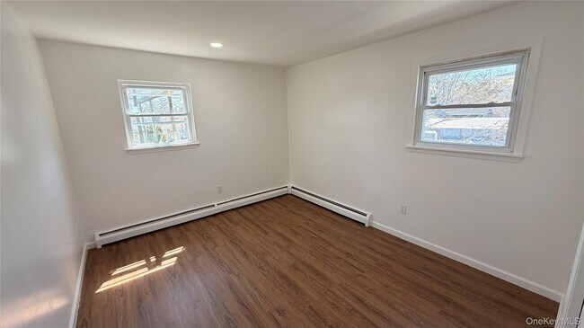 Building Photo - 540 Oak St